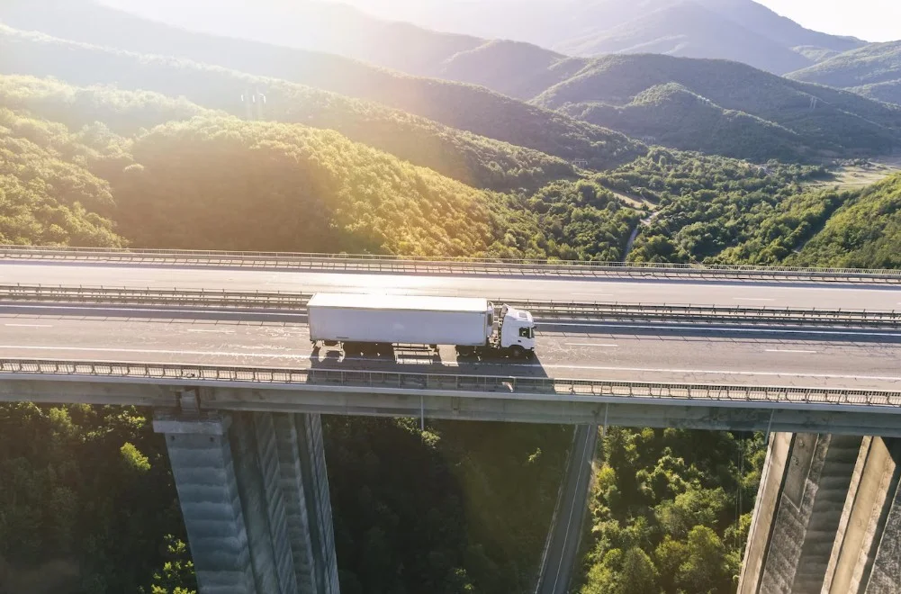 Real-Time Route Optimization for Construction Logistics
